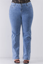 Load image into Gallery viewer, Plus Mid-wash Blue Denim Low-rise Wide-leg Upsized Basic Dad Jeans