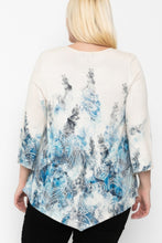 Load image into Gallery viewer, Print Top Featuring A Round Neckline And 3/4 Bell Sleeves