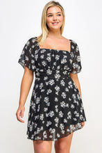 Load image into Gallery viewer, Plus Size Floral Chiffon Dress