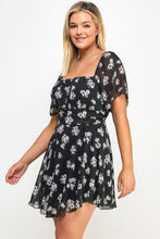 Load image into Gallery viewer, Plus Size Floral Chiffon Dress