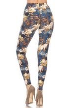 Load image into Gallery viewer, Floral Printed High Waisted Leggings With An Elastic Waist