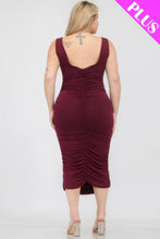 Load image into Gallery viewer, Plus Size Square Neck Ruched Bodycon Midi Dress