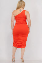 Load image into Gallery viewer, Plus Size Sexy Solid Color Ruched One Shoulder Midi Bodycon Dress