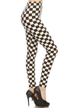 Load image into Gallery viewer, Checkered Printed High Waisted Leggings