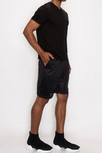 Load image into Gallery viewer, Men Mesh Basketball Shorts