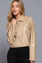 Load image into Gallery viewer, Long slv shirt collar faux leather jacket