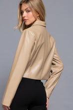 Load image into Gallery viewer, Long slv shirt collar faux leather jacket