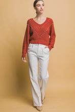 Load image into Gallery viewer, Pearl details sweater