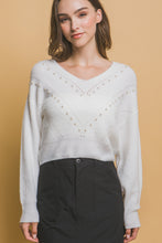 Load image into Gallery viewer, Pearl details sweater