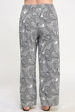 Load image into Gallery viewer, Plisse Palm Print Pants