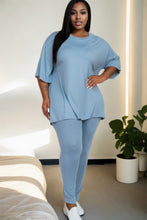 Load image into Gallery viewer, Plus Size Oversized T-shirt &amp; Leggings Set