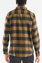 Load image into Gallery viewer, Checkered Long Sleeve Flannel Shirt