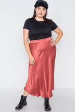 Load image into Gallery viewer, Plus Size Clay Silk Round Hem Midi Skirt