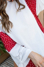 Load image into Gallery viewer, Round Neck 3/4 Rolled Up Sleeve Contrast Woven Heart Print Knit Top