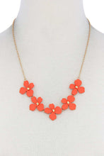 Load image into Gallery viewer, Flower Necklace