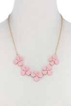 Load image into Gallery viewer, Flower Necklace