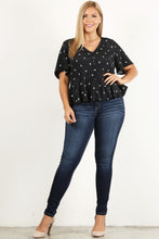 Load image into Gallery viewer, Plus Size Printed Short Sleeve Top
