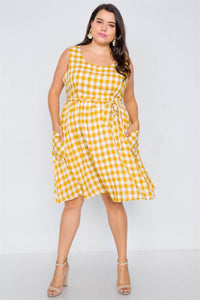 Plus Size Scoop Neck Side Pockets Checkered Gingham Midi Dres