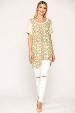 Load image into Gallery viewer, Star Textured Knit Mixed Tunic Top With Shark Bite Hem