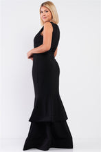 Load image into Gallery viewer, Plus Sleeveless V-neck Front Slip Layered Flare Hem Maxi Mermaid Dress