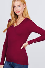 Load image into Gallery viewer, V-neck Sweater W/rivet Button