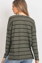 Load image into Gallery viewer, Striped Front Pocket Round Collar