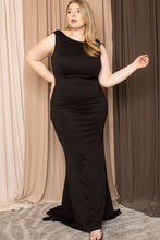 Load image into Gallery viewer, Ruffle Drapped Tail Plus Size Maxi Dress