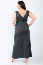 Load image into Gallery viewer, Plus V-neck Sleeveless Maxi Dress