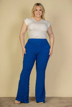 Load image into Gallery viewer, Plus Size Bubble Fabric Flare Pants